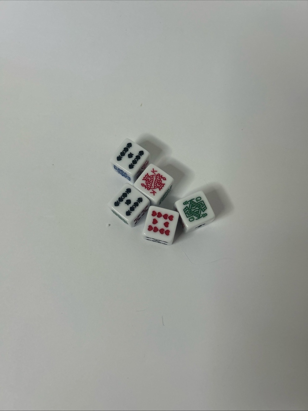 White Mahjong-Style Dice Set with Red, Black and Green Faces - Picture 4 of 4